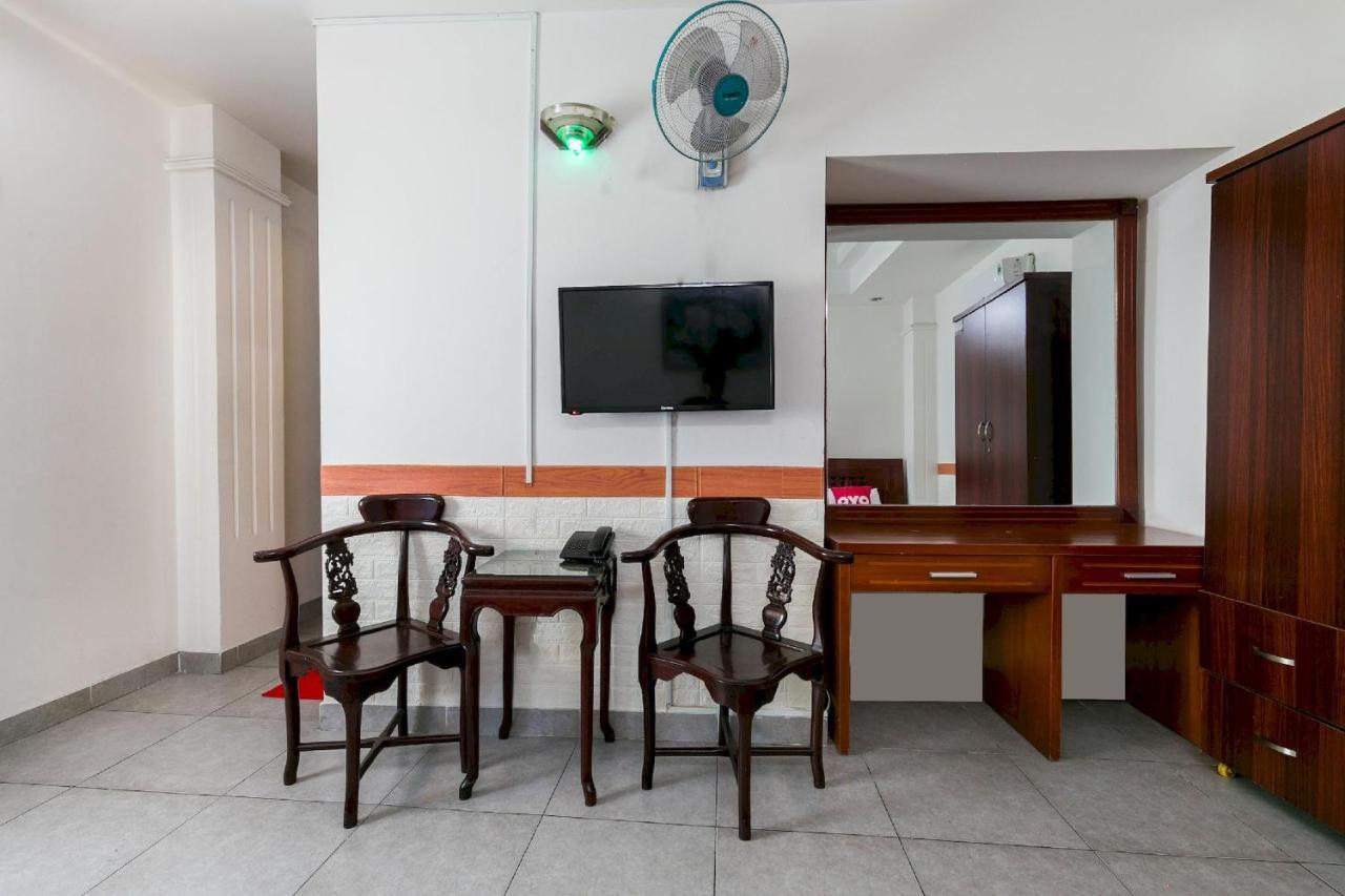 Oyo 1117 Ngoc Lan Motel هوي المظهر الخارجي الصورة