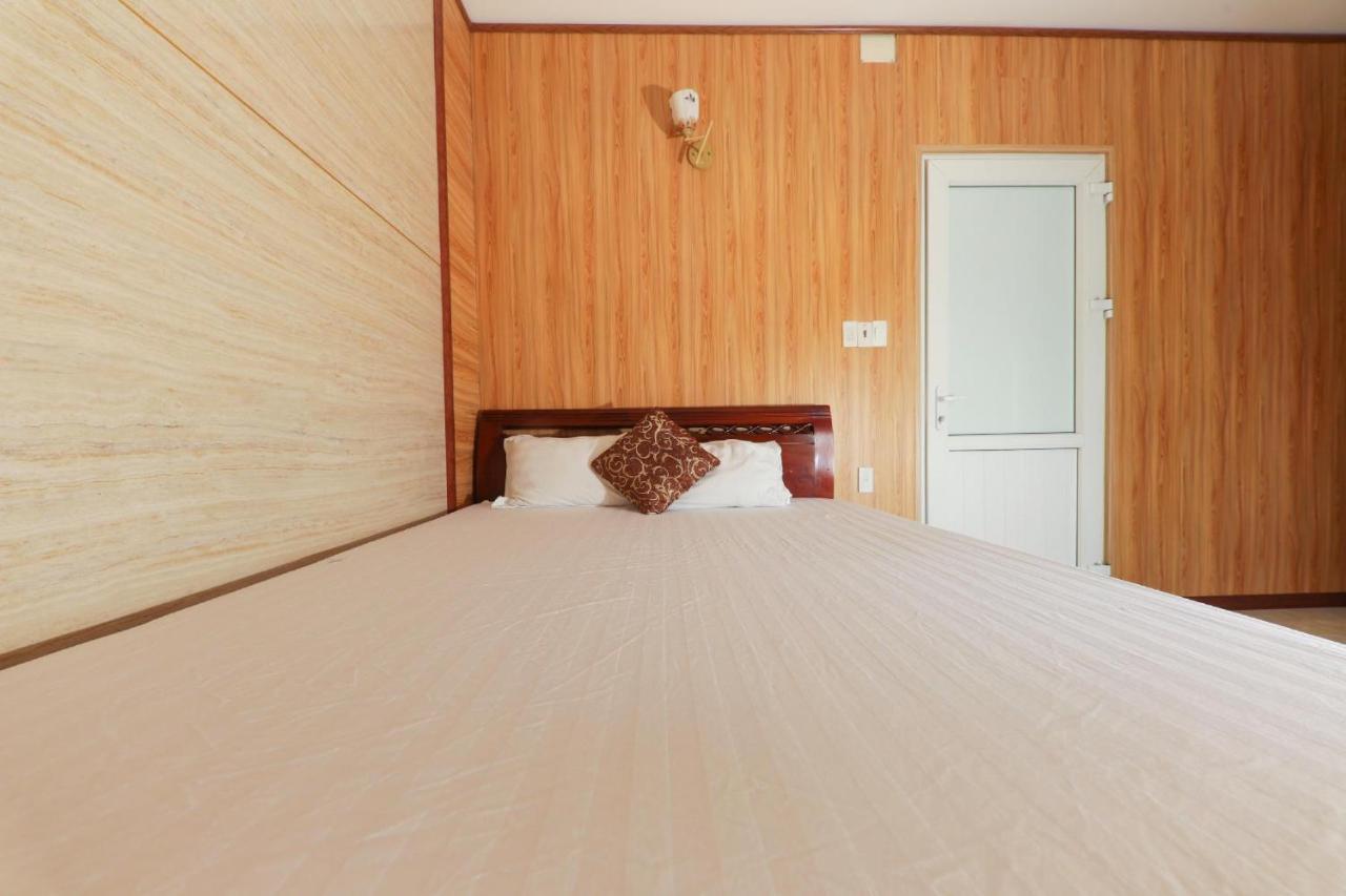 Oyo 1117 Ngoc Lan Motel هوي المظهر الخارجي الصورة